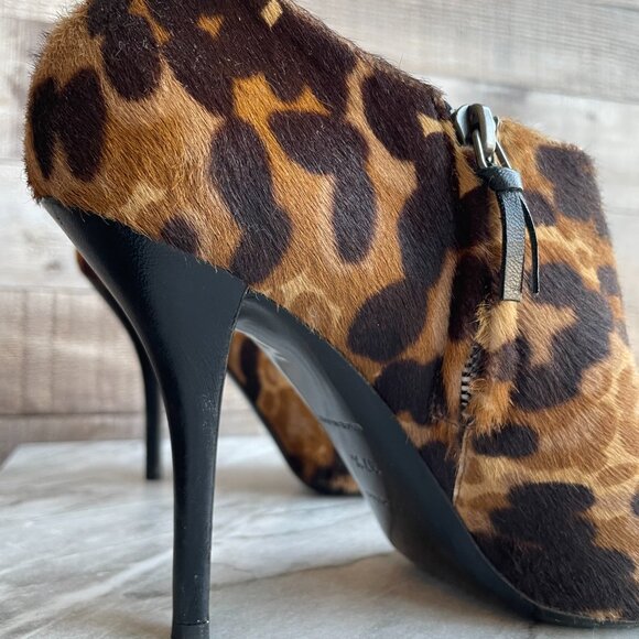 Balenciaga Stiletto Ankle Bootie - Calf Hair - Animal Print - Size 37.5 - GUC - Picture 11 of 16